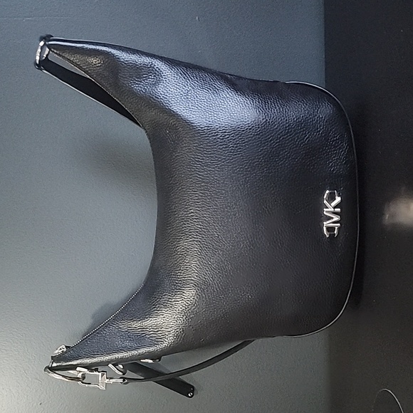 MICHAEL Michael Kors Bags Michael Kors Izzy Large Convertible